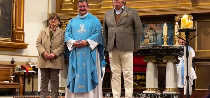IMPOSICIÓN INSIGNIA DE ORO AL PRESIDENTE DE HONOR JAVIER REIG GARCÍA